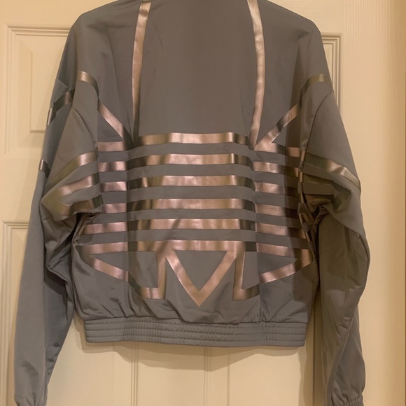 Adidas - Picture 4 of 5